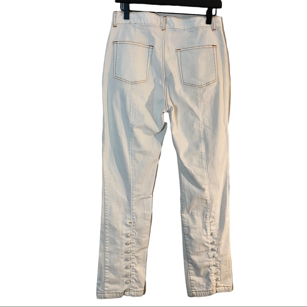 Soft Surroundings lightweight white jeans with button embellishments
